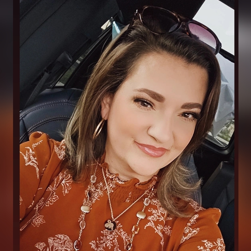 Meet your Posher, Nichole